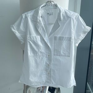 Gap - White Collared Short Sleeve Shirt (Size XS)